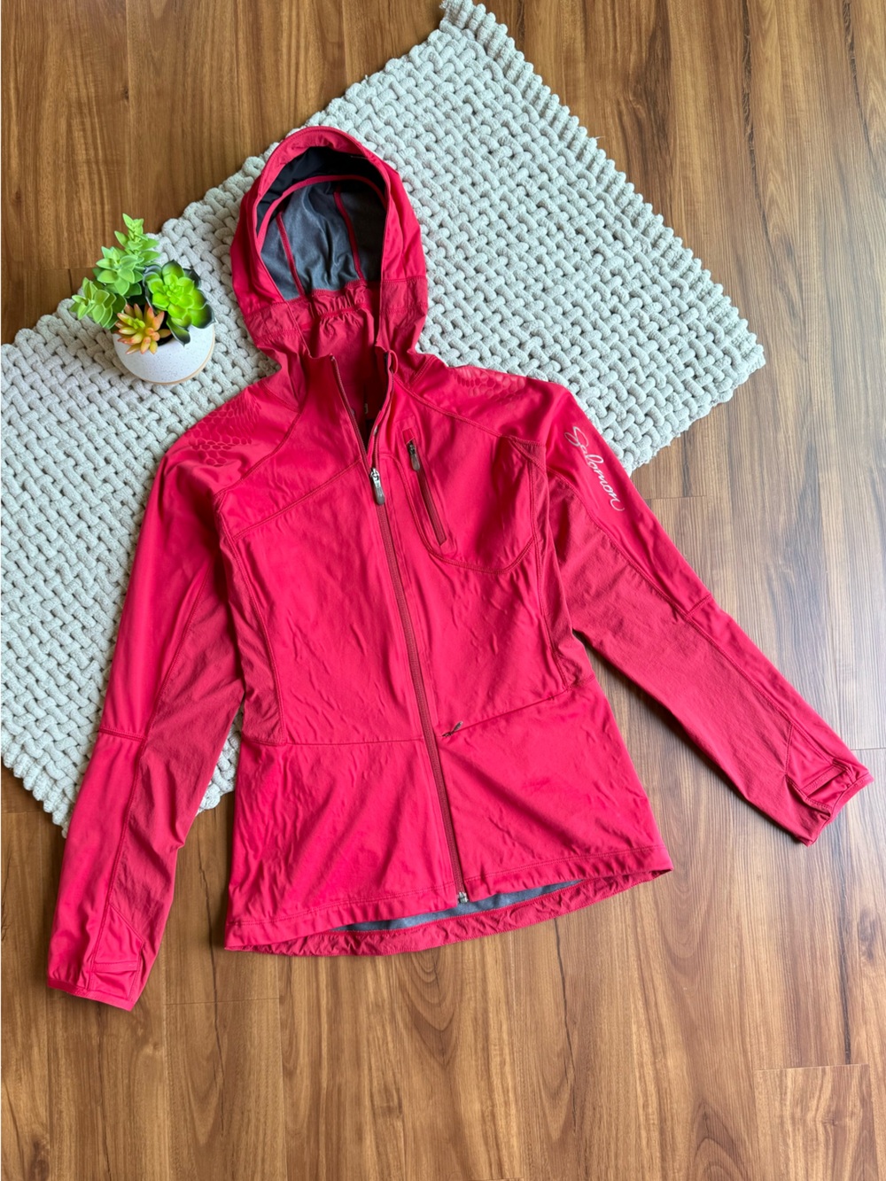 Salomon | Women’s GORE-TEX WINDSTOPPER® Hooded Jacket | Red | Medium